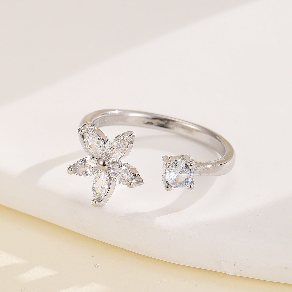 Elegant Gold and Silver Ring